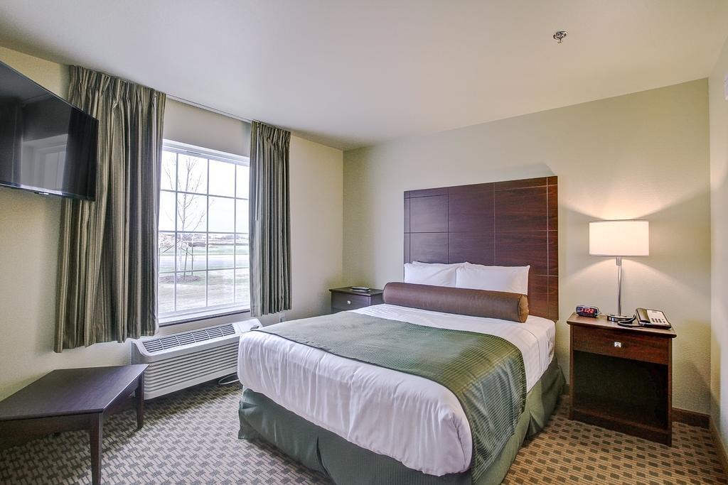 Cobblestone Hotel & Suites Pulaski/Green Bay Экстерьер фото